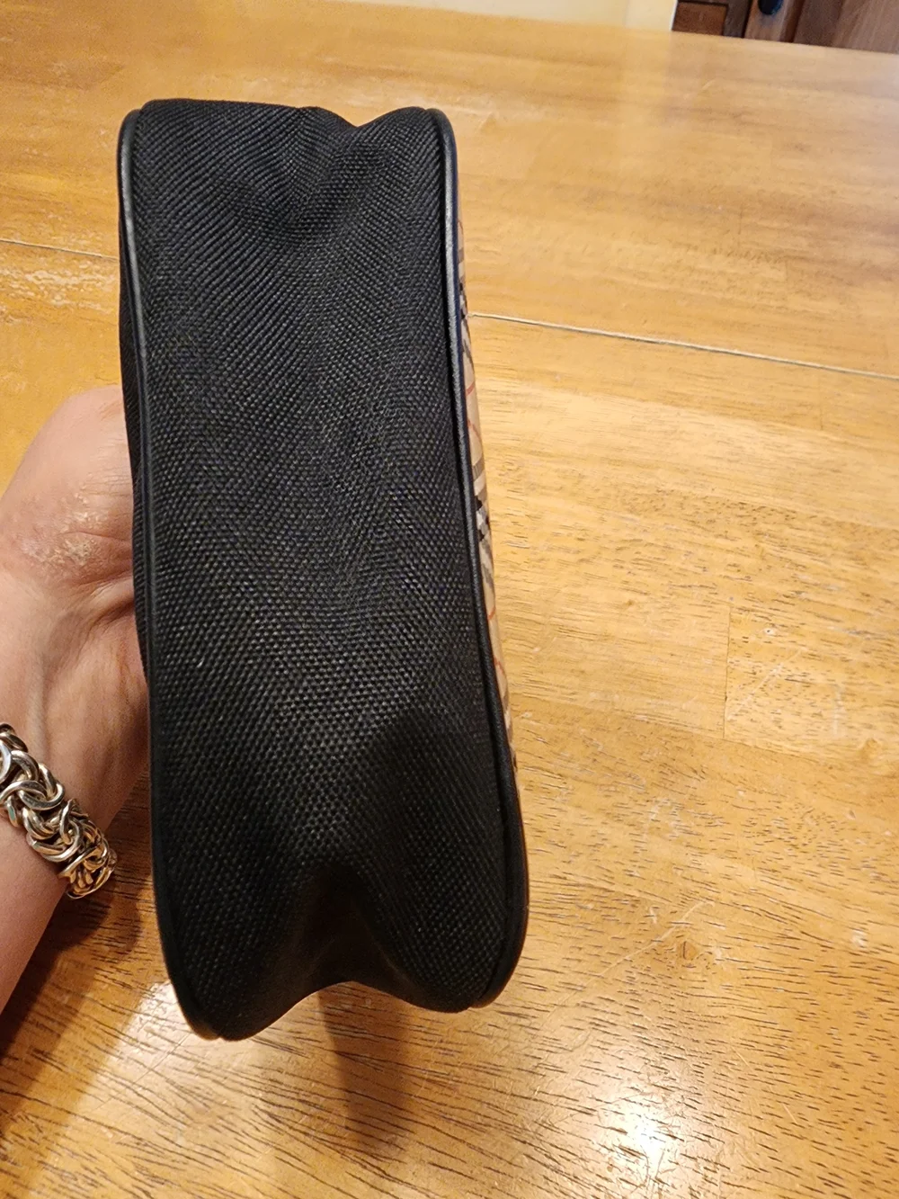 Burberry compact black